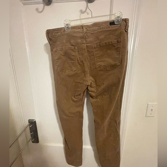 Kut from the Kloth- Stretchy Jeans in Corduroy- Size 12 - Picture 6 of 7